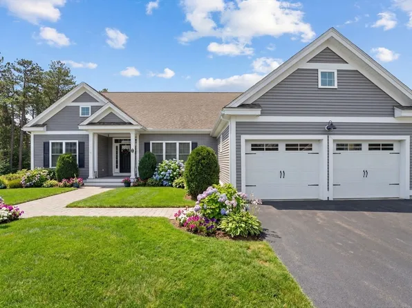 8 Daylily Dr #8, Plymouth, MA 02360