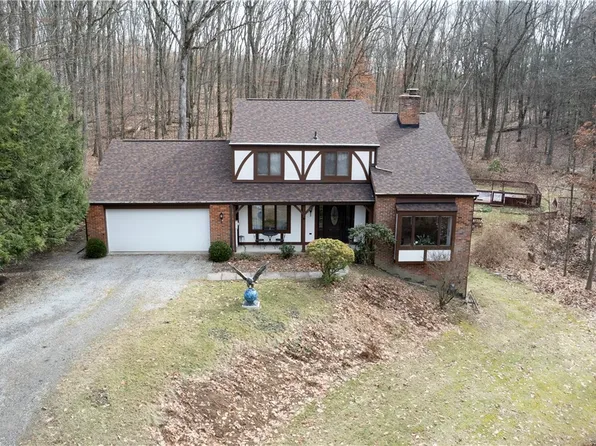 407 Golden Grove Rd, Baden, PA 15005