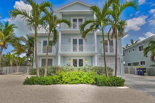 128 Leoni Dr Photo 1