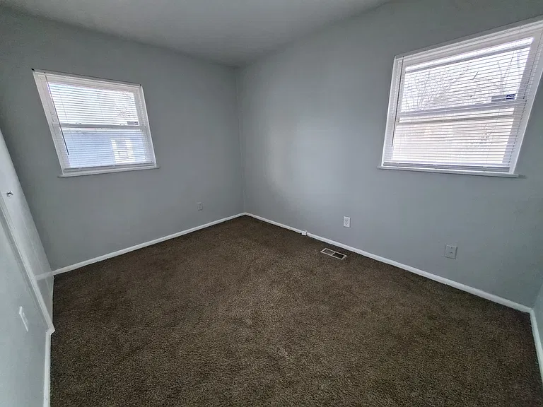 3525 Luewan Ct — Photo 21