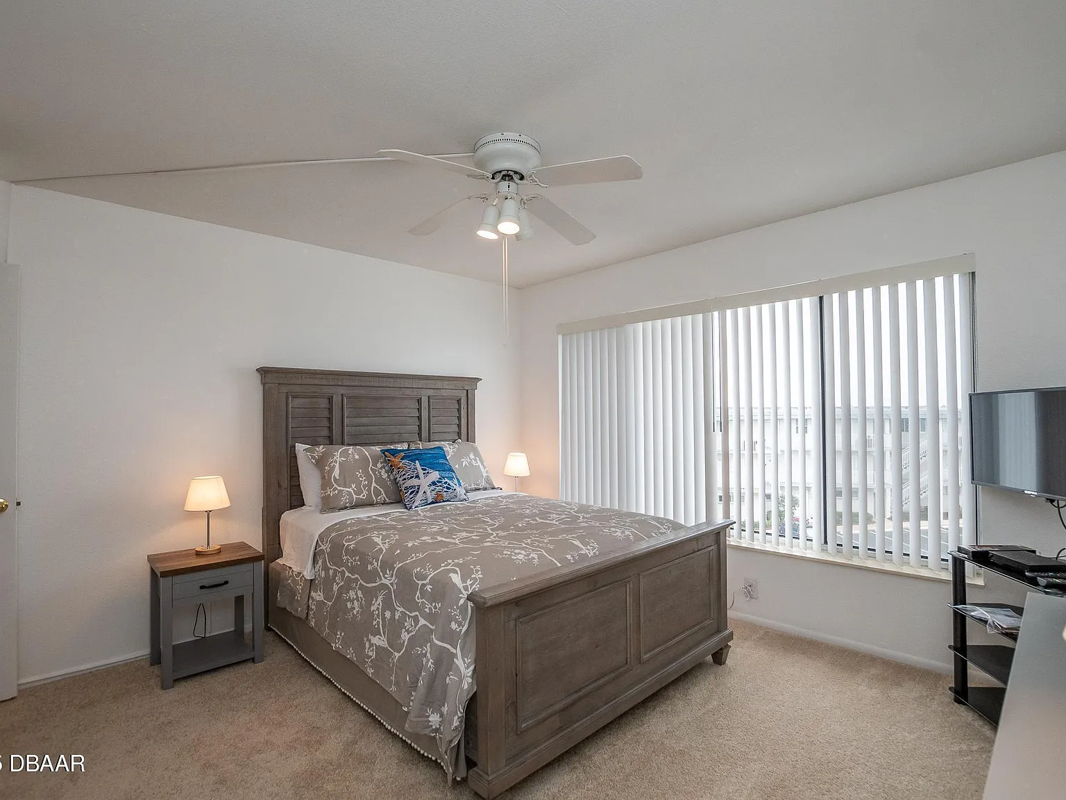 2 bed, 2.0 bath, 889 sqft, $3,980 — Photo 4