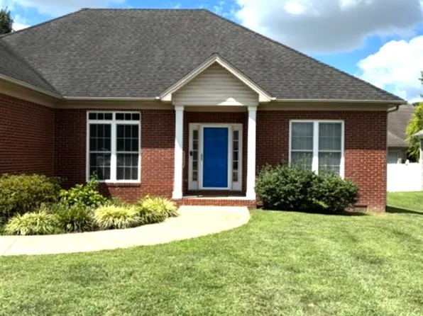 2629 Danhaven Dr, Bowling Green, KY 42104