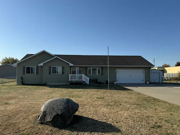 802 Highway 57, Parkersburg, IA 50665