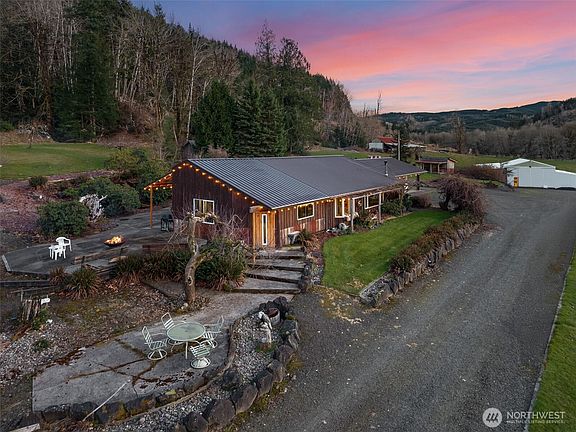 5th image of 65 Wilderness Road