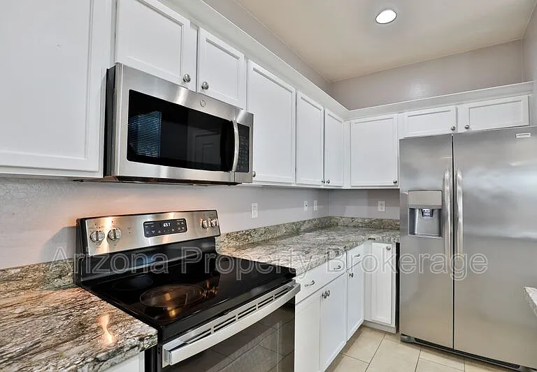 3879 E Santa Fe Ln — Photo 10