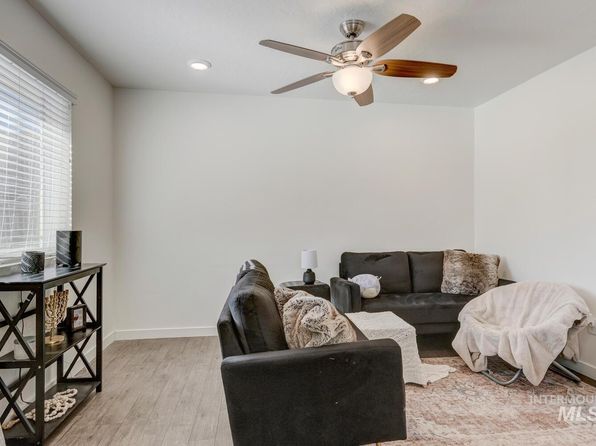 meridian-idaho-2054610567 picture