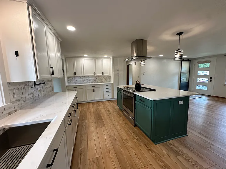 5213 25th Ave SE — Photo 7