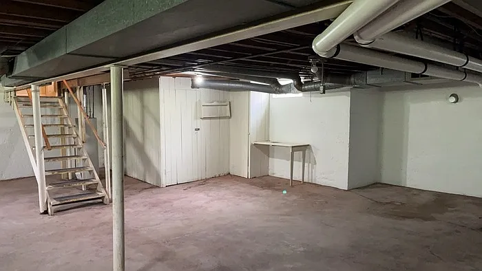 1076 Sherwood Dr — Photo 30