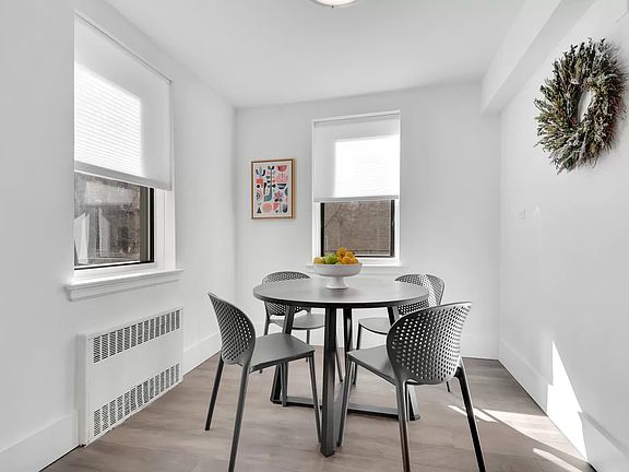 5th image of 2420 Morris Ave APT 2G