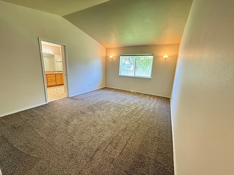 608 W 16th Ave — Photo 10