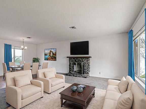 4th image of 155 Lakewood Avenue