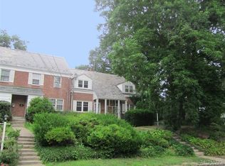 10 Elkan Rd #10, Mamaroneck, NY 10543