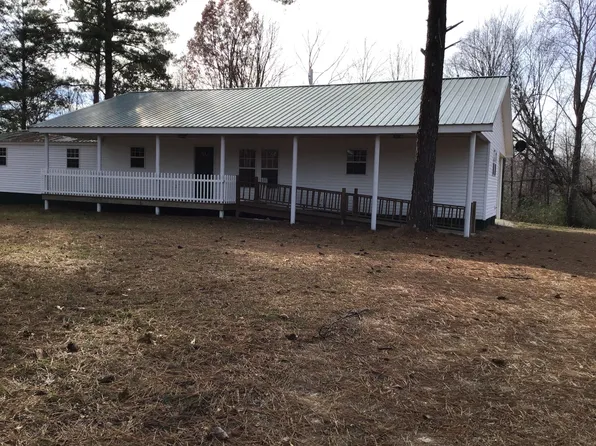 210 Airport Dr, Hohenwald, TN 38462