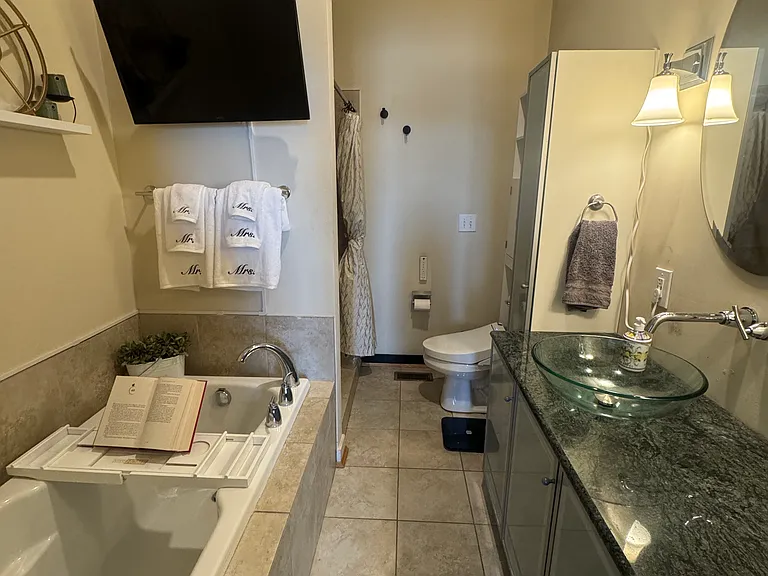 126 W Pike St #4 — Photo 20