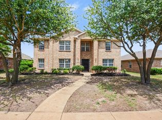 210 Trees Dr, Cedar Hill, TX 75104