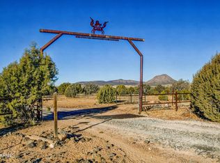 10777 W Raging Crab Rd, Ash Fork, AZ 86320