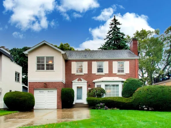 1519 Clinton Pl, River Forest, IL 60305