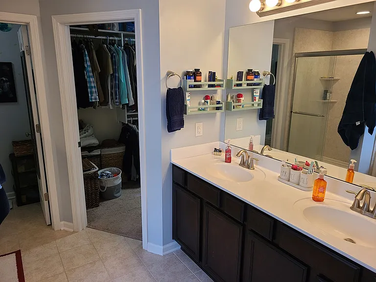 403 Derrick Dr — Photo 17