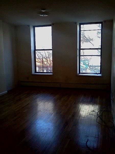 1st image of 396 Tompkins Ave #4