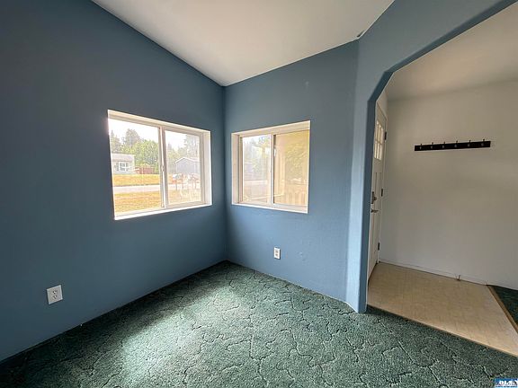5th image of 1704 Delores Pl