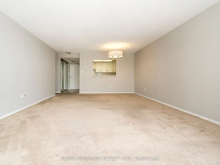 10 Dean Park Rd #313 — Photo 8