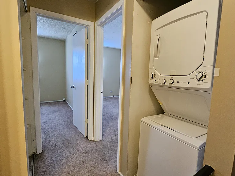 318 David Ct — Photo 8
