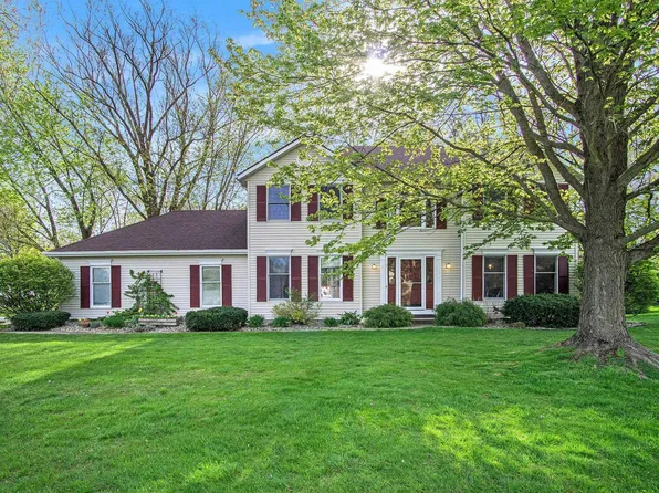 17676 Innisbrook Ln, Granger, IN 46530