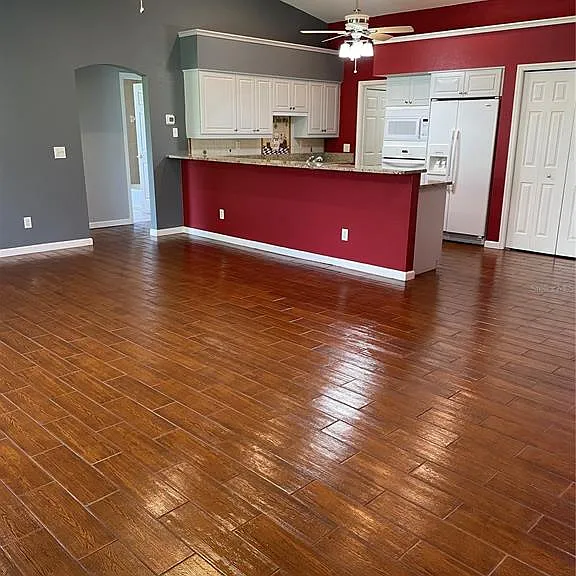 9461 Miami Cir — Photo 3