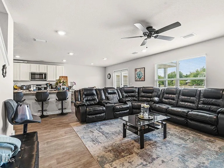 247 Ryder Ln — Photo 6