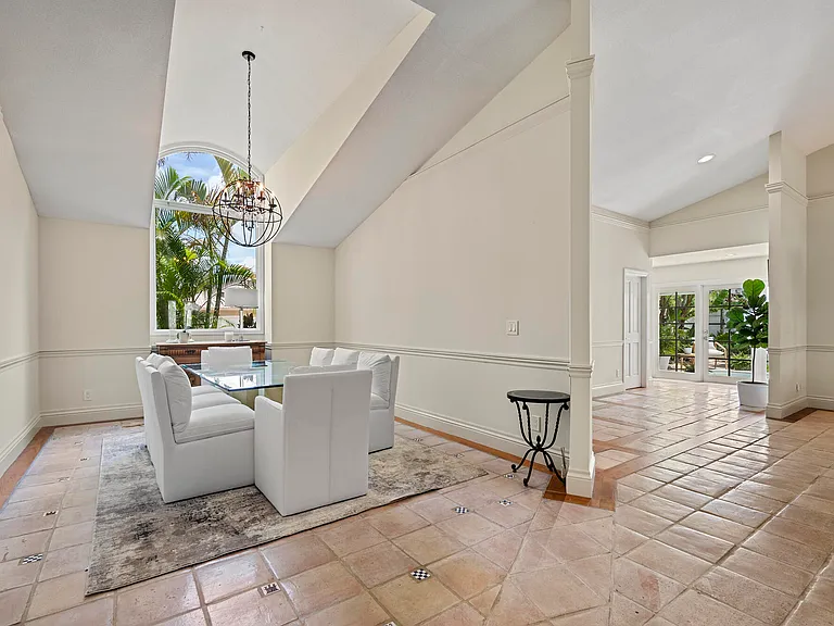 10252 Shireoaks Ln — Photo 8