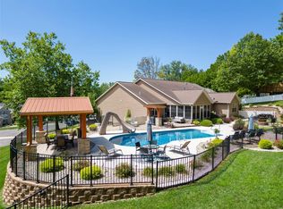 109 Hillside Ct, Collinsville, IL 62234