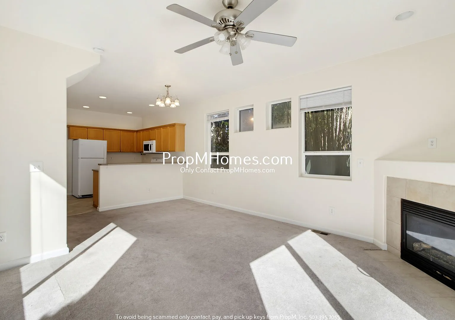 Charming SE 3 Bedroom Home with Attached Garage! — Photo 2