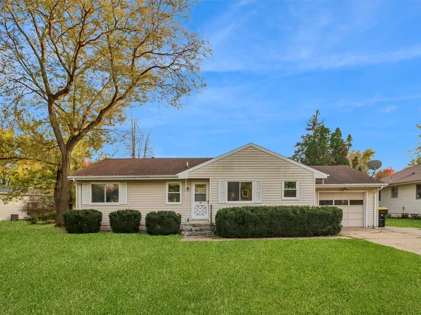 110 Christopher Ave, Waukee, IA 50263