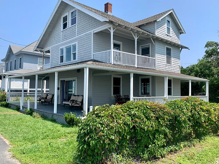 36 Sunset Ave — Photo 25