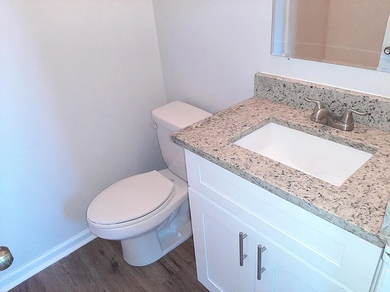 Bedroom# 1 - Full Bathroom Tub/Shower Combo