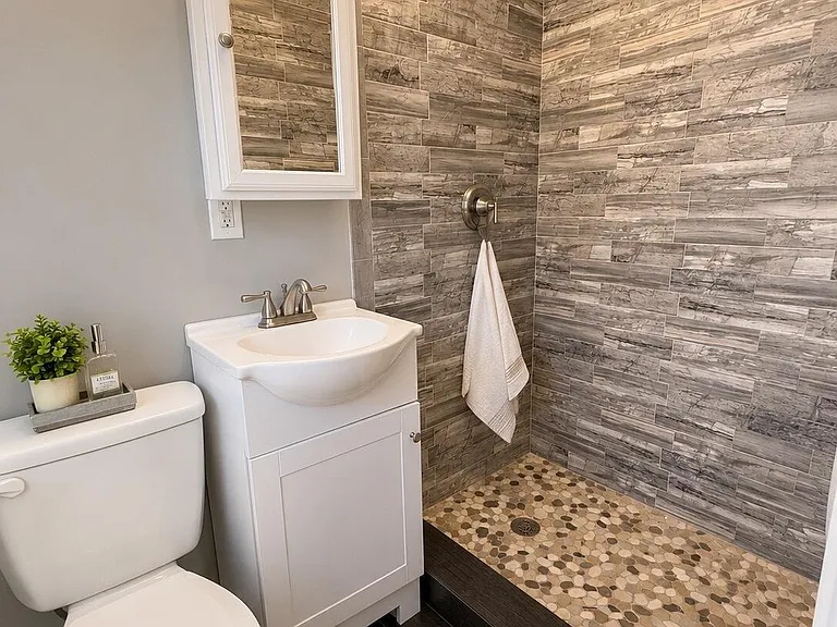 601 Harmony Rd — Photo 15