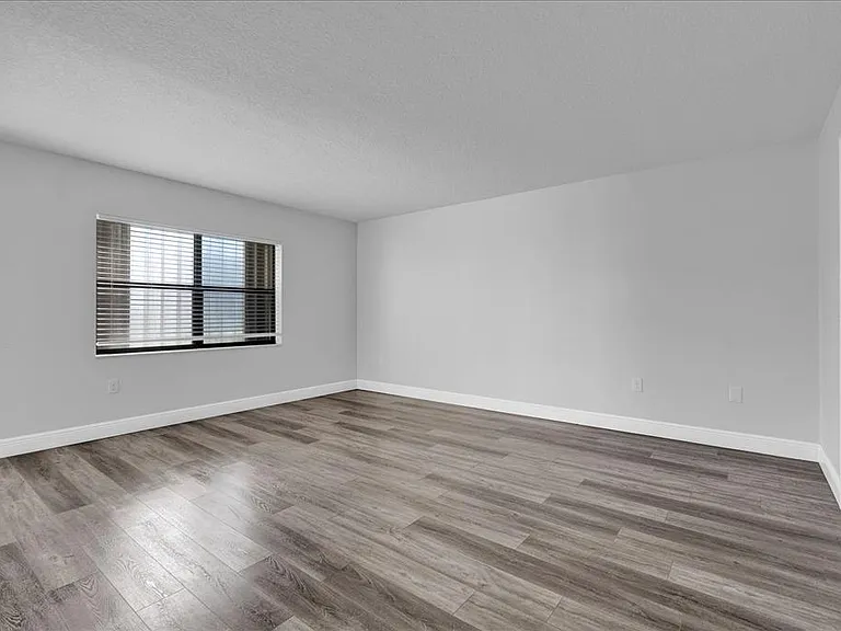 2150 Atlantic St #413 — Photo 11