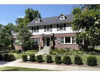 700 Locust St photo 1