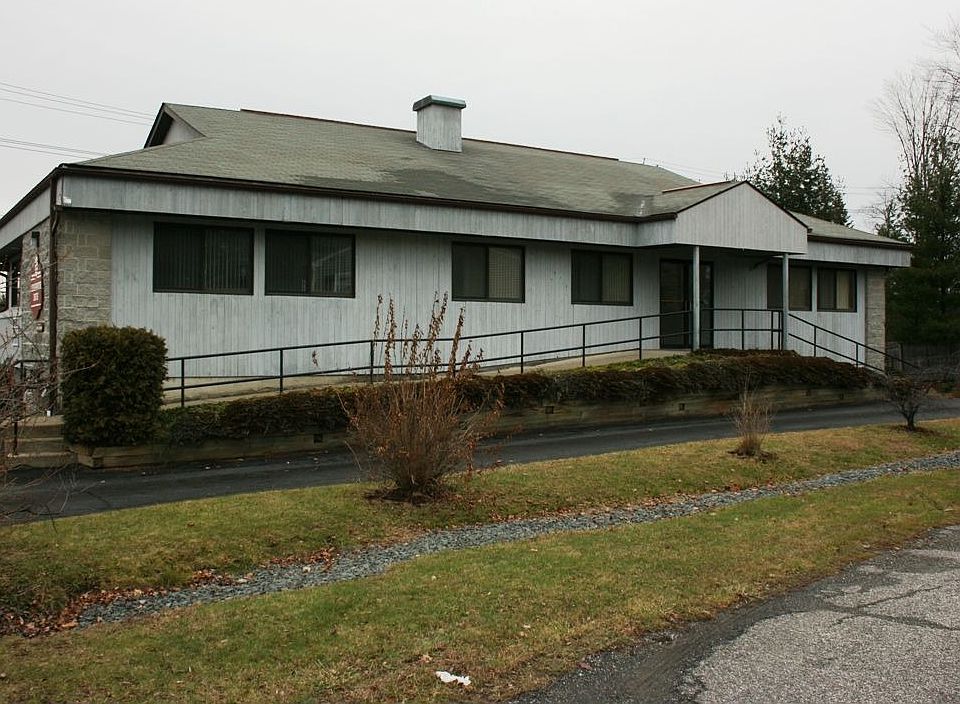 2nd image of 75 Maltese Dr