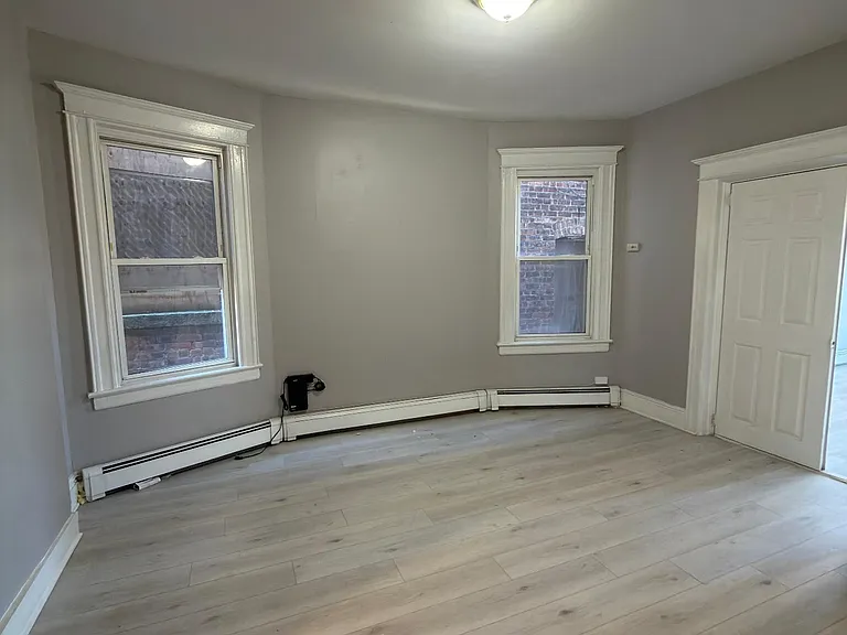 157 Bidwell Ave #2 — Photo 3