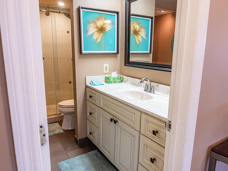 355 S Broadway #305 — Photo 15