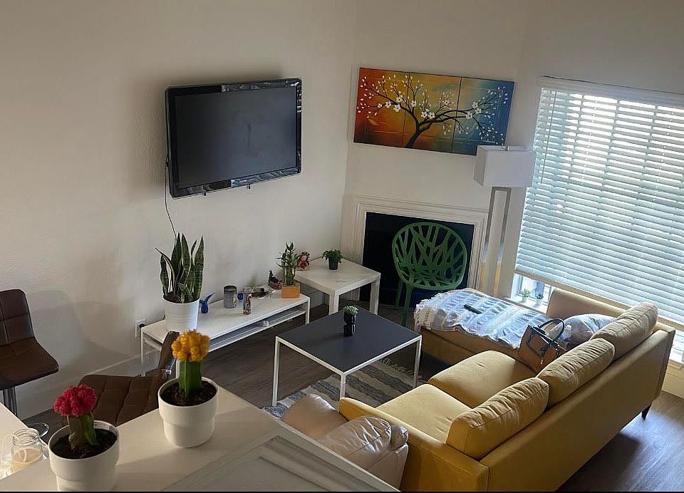 1st image of 501 Highland Mall Blvd E #1