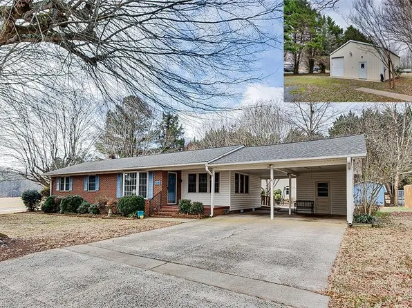 516 Hillcrest Dr, Randleman, NC 27317