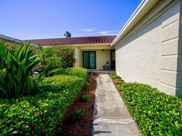 10134 Regal Dr #1, Largo, FL 33774
