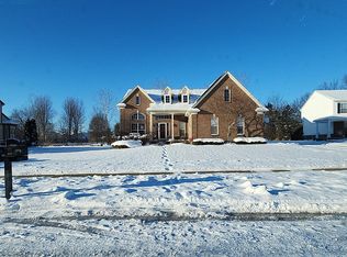 10227 Wellington Dr, Clarkston, MI 48348