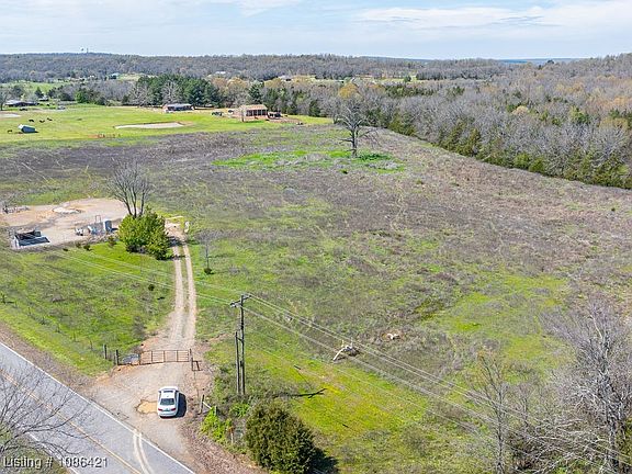 4th image of Burnville Rd