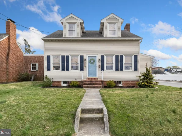 118 W Elm Ave, Hanover, PA 17331