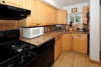 3rd image of 229 Montgomery Ave