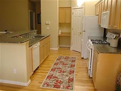 5th image of 4255 249th Ave SE #19