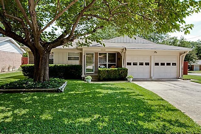 1st image of 8806 Clearwater Dr